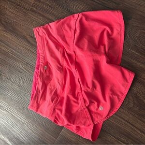 Lululemon lipgloss speed up shorts
